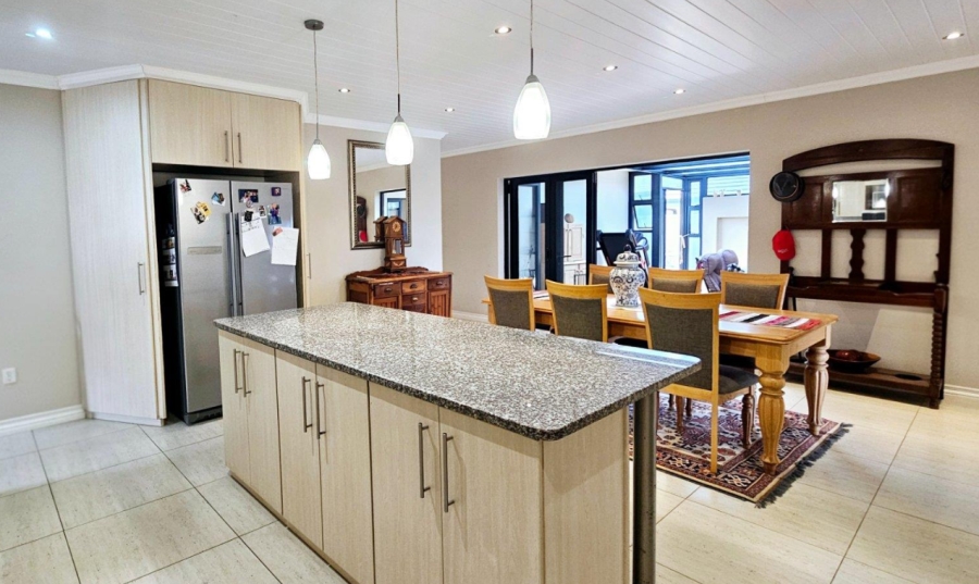 3 Bedroom Property for Sale in Monte Christo Western Cape